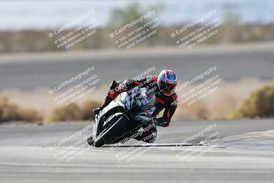 media/Nov-16-2025-Race Pace (Sun) [[8c5fa54630]]/Non Verified Riders (1st 20 Minutes)/1-Turn 14 (10am)/